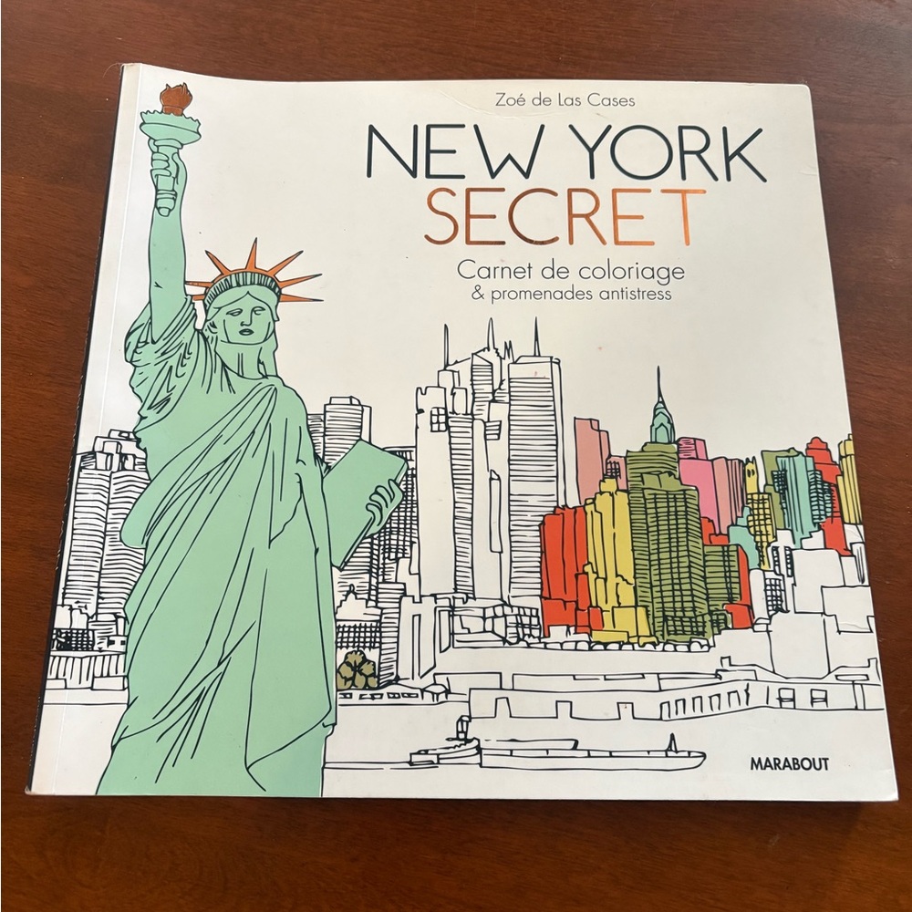 Marabout New York Secret Coloring Book - Green and Multicolor